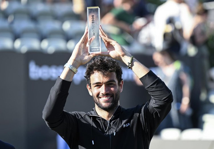 Berrettini e l'elegante omaggio dopo la finale a Stoccarda