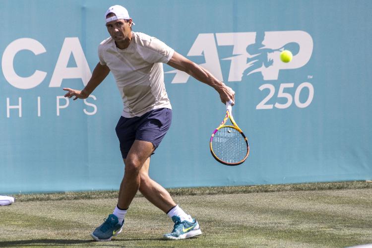 Nadal guarda al futuro: la decisione su Wimbledon