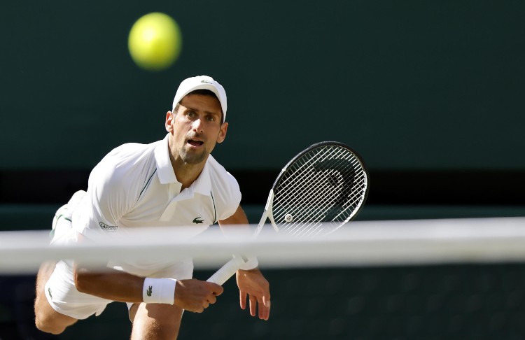 Djokovic, calo in classifica e futuro incerto