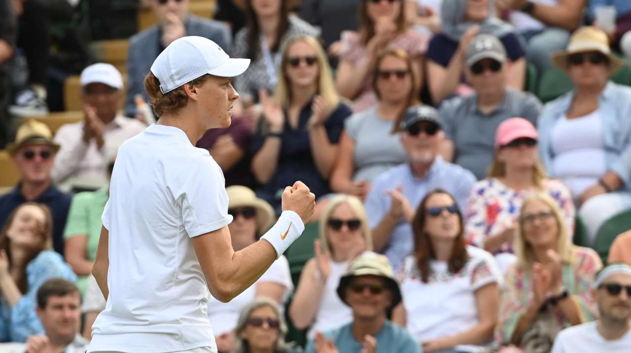 Sinner agli ottavi a Wimbledon: il prossimo avversario accende i tifosi