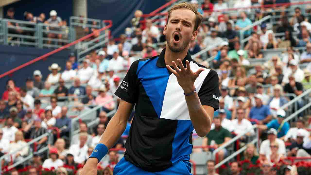 Daniil Medvedev Tennis Press 221022