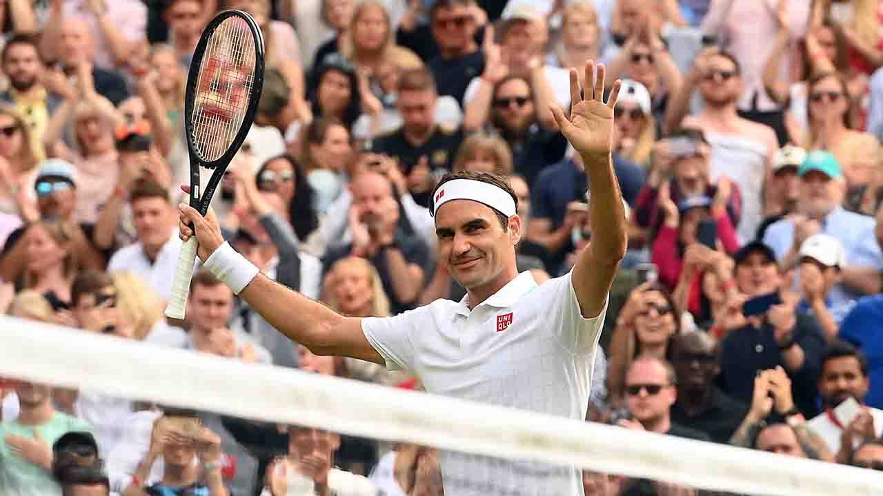 Roger Federer Tennis Press 221107