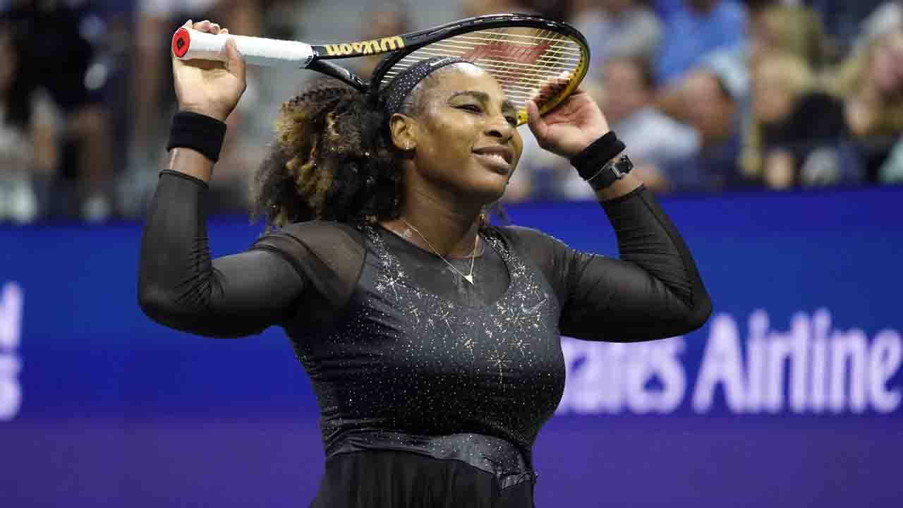 Serena Williams Tennis Press 221106