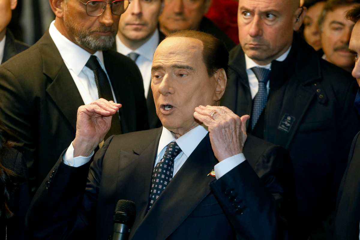 Berlusconi pullman