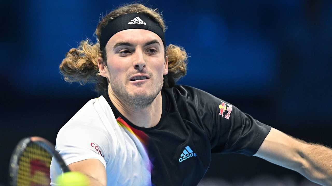 Stefanos Tsitsipas scuse