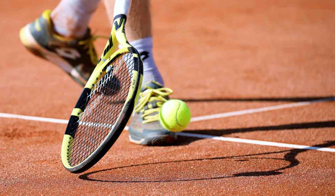 Tennis lungo stop per un protagonista