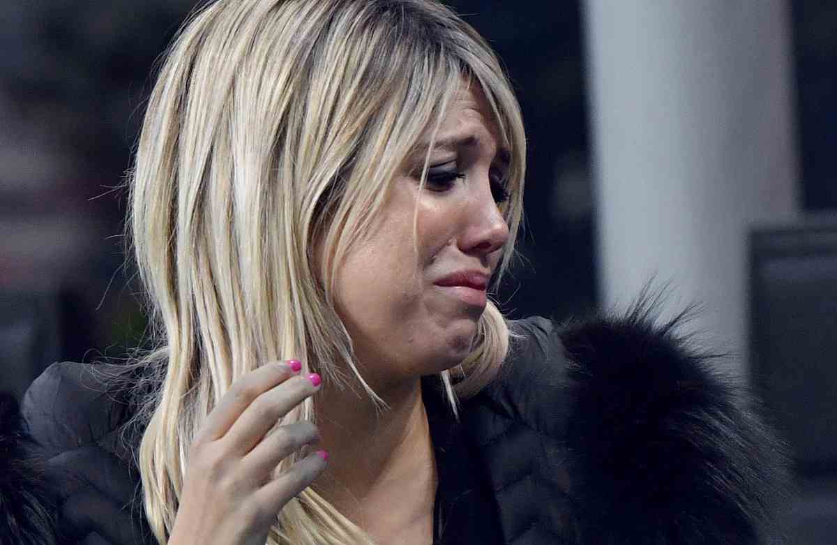 Wanda Nara piange