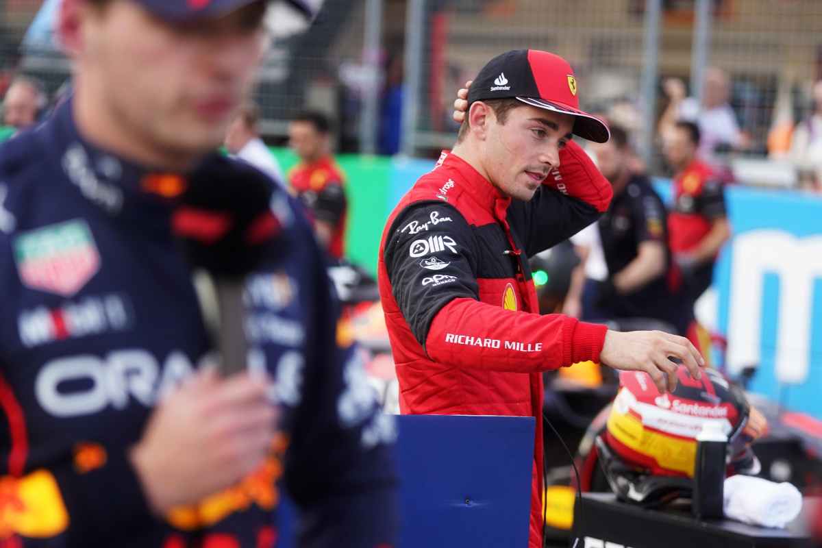 Leclerc e Verstappen 