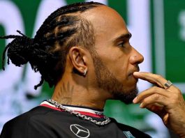 Lewis Hamilton, vittoria fuori dal campo - Tennispress.it