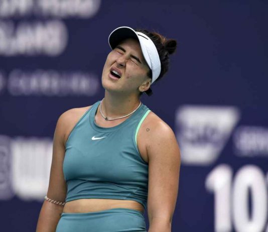 Tennis, infortunio per la Andreescu