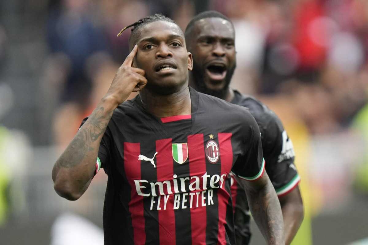 Leao, futuro in bilico al Milan