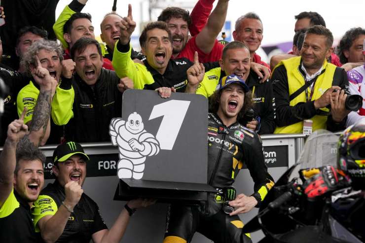 Marco Bezzecchi vince la prima gara in MotoGP