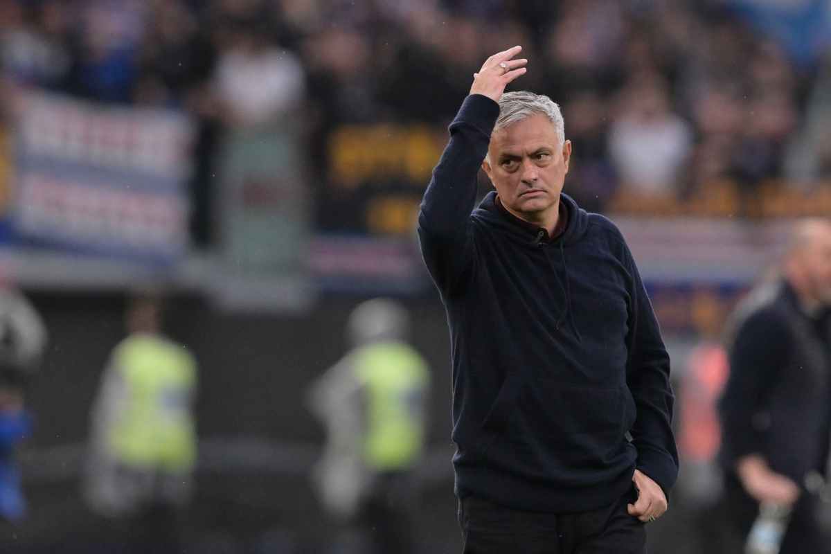 Jose Mourinho, futuro in bilico alla Roma