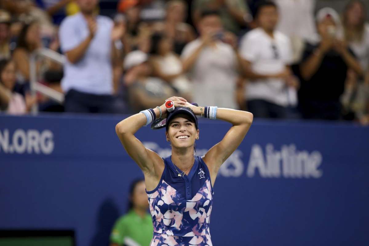 Ajla Tomljanovic, la tennista incanta i fan a Miami