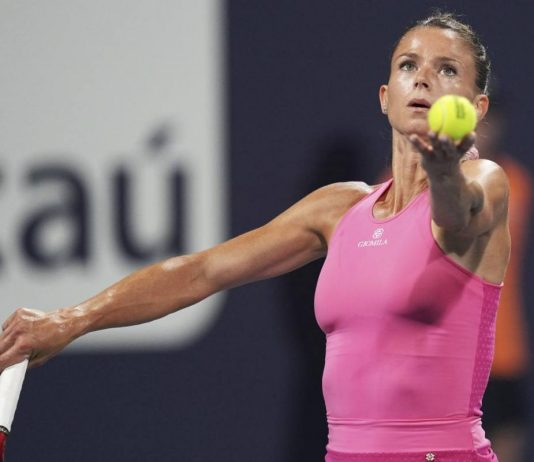 Camila Giorgi, che incanto in minigonna