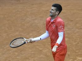 Djokovic imita Ivanisevic