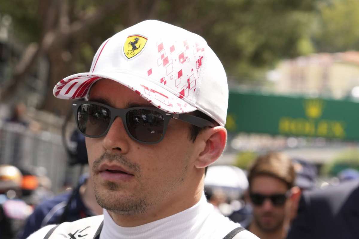 Lo sfogo di Leclerc contro la Ferrari