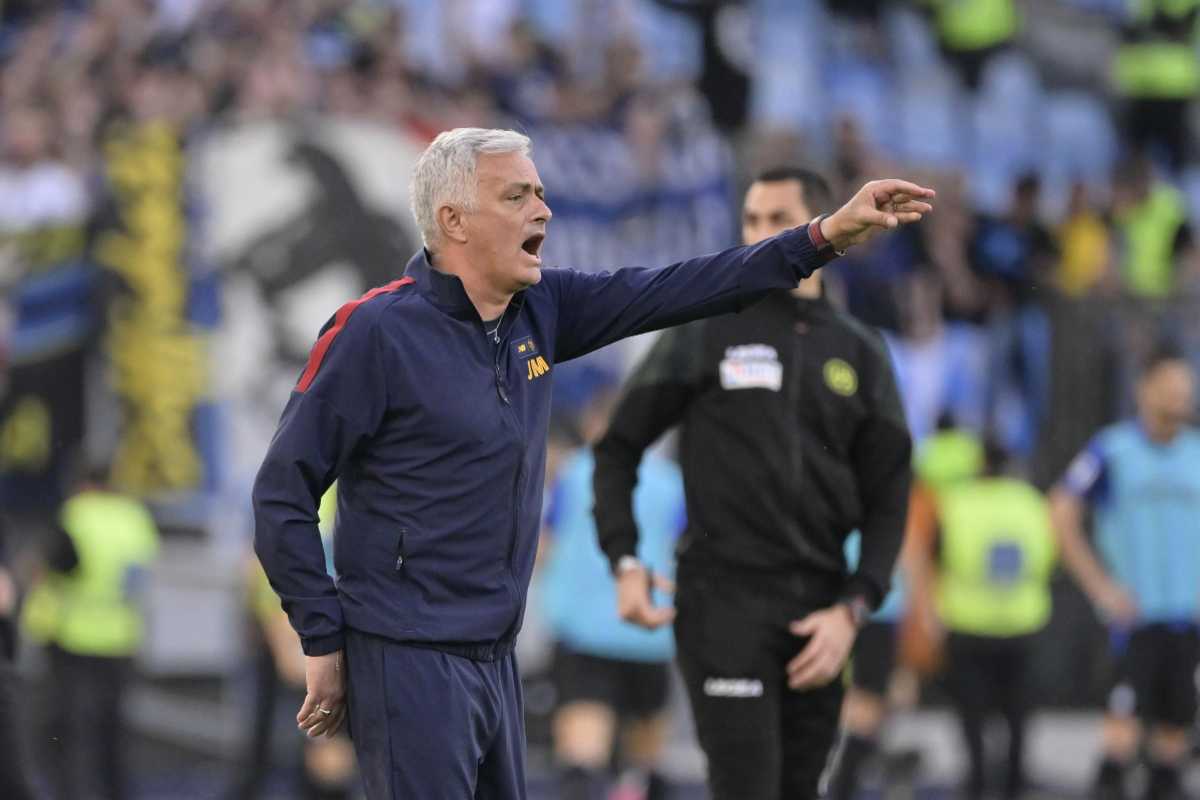 Mourinho potrebbe lasciare la Roma, c'è Conte