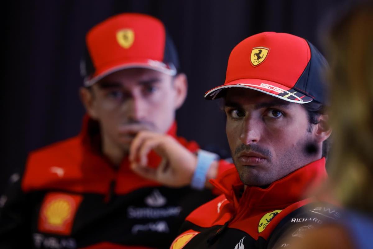Leclerc apre ad Hamilton: Sainz scontento