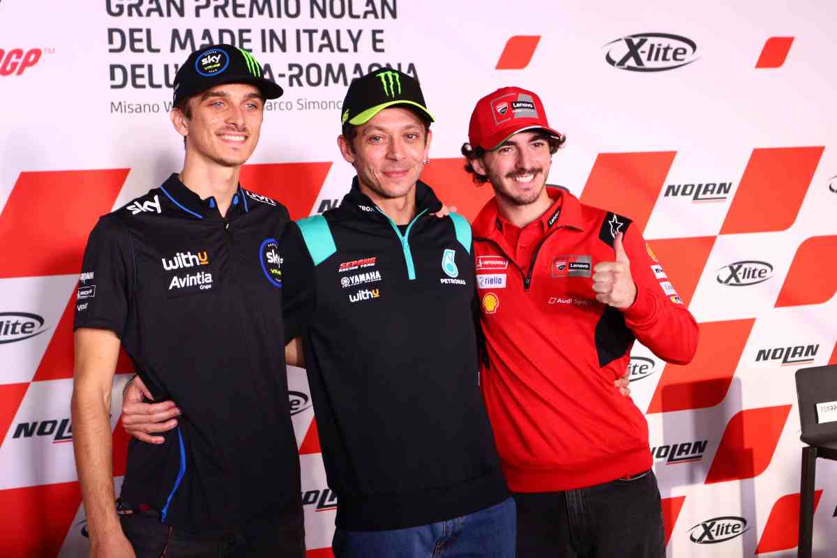 Pecco Bagnaia risponde a Valentino Rossi