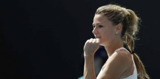 Camila Giorgi ennesimo selfie specchio