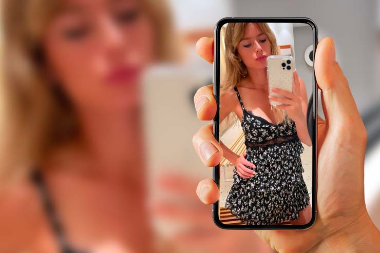 Camila Giorgi, il selfie con il vestito floreale