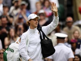 Sinner poster Wimbledon omaggio