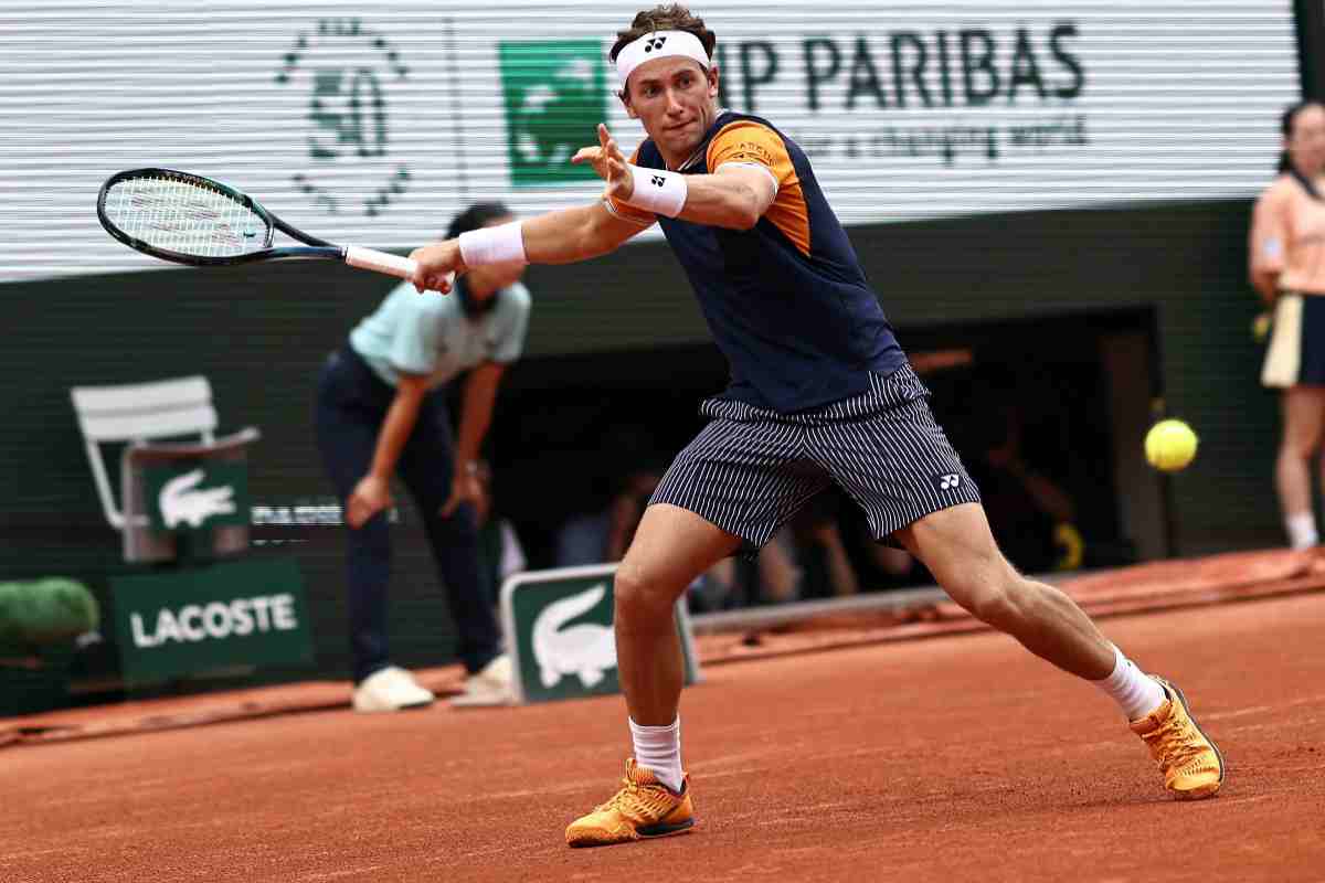 Casper Ruud salta tornei su erba