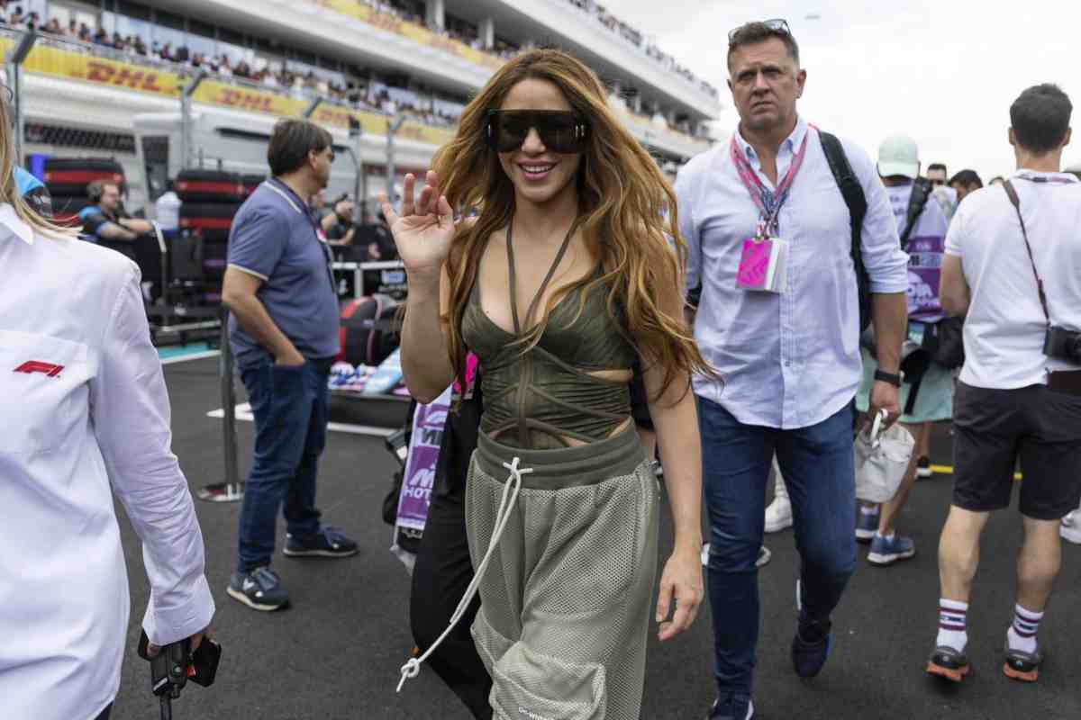 Shakira, presunto flirt con Lewis Hamilton