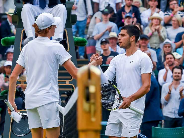  Sinner Alcaraz polemica Wimbledon