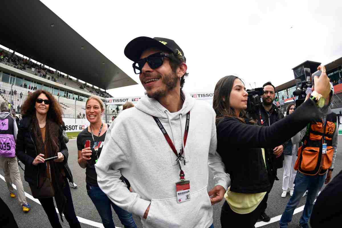 Valentino Rossi contro i "Gufi"