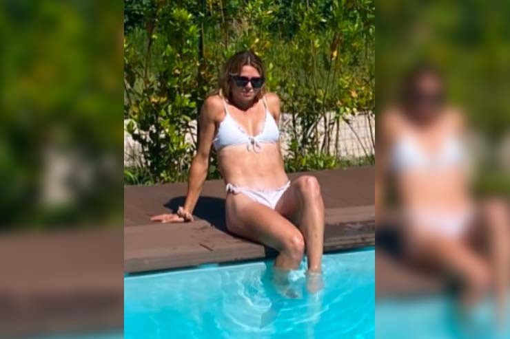 Camila Giorgi foto bikini in piscina