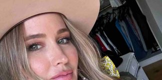 Ashley Harkleroad più sexy che mai