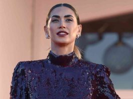Melissa Satta foto vestitino cortissimo