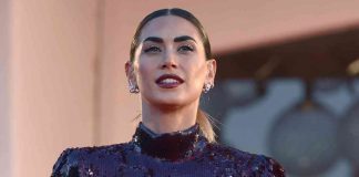 Melissa Satta foto vestitino cortissimo