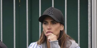 Melissa Satta trasparenza hot foto Milano Fashion Week