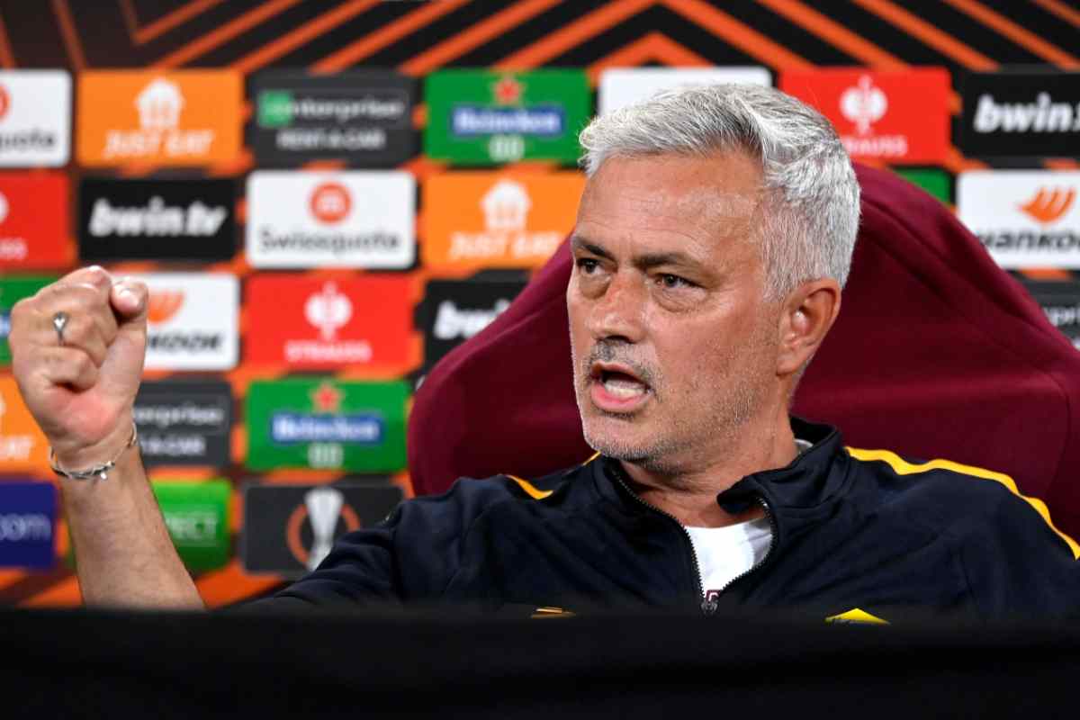 Mourinho esonero Roma