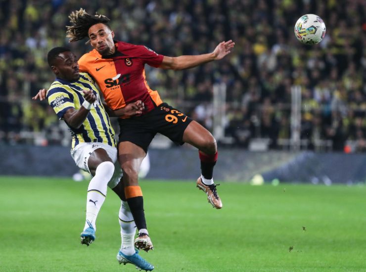 Juventus Sacha Boey obiettivo Galatasaray