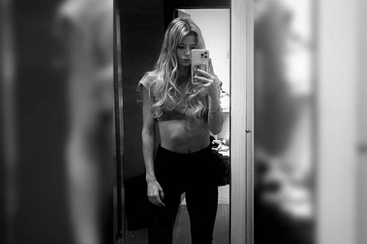 Camila Giorgi selfie specchio Instagram