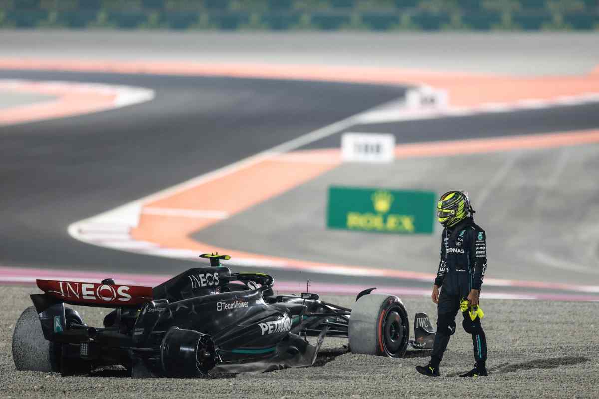 Hamilton multa GP Qatar