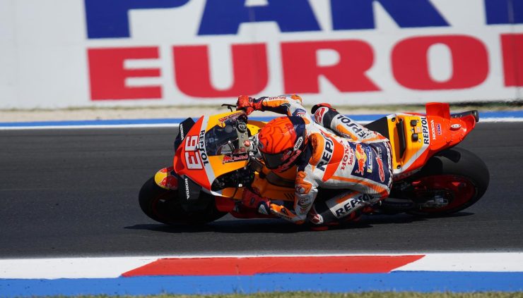 Marc Marquez colpito detrito GP Thailandia