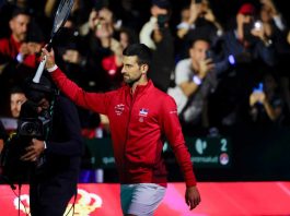 Djokovic in difficoltà