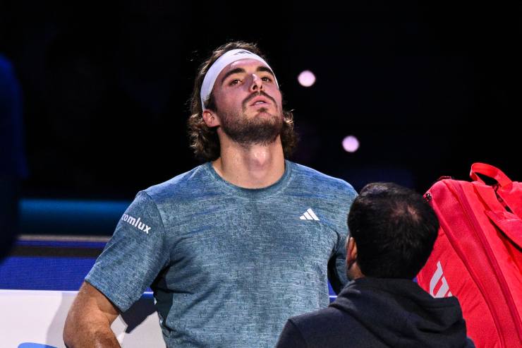 Tsitsipas ritiro Atp Finals